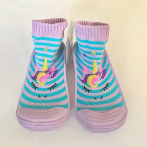 💎 Unicorn gripper socks NWT 18-24M
